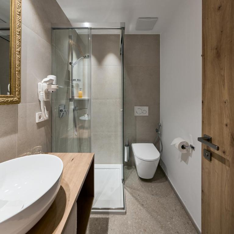 Art Residence Josefshof - Apartment mit 1 Schlafzimmer, Balkon und Bergblick - 6