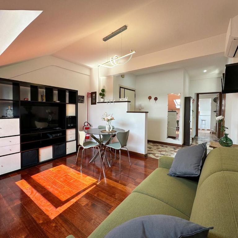 The Mansard Loft - Appartamento con 1 Camera da Letto - 17