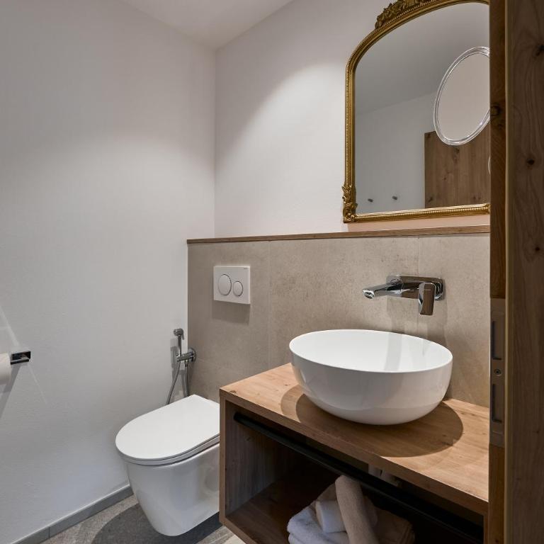 Art Residence Josefshof - Apartment mit 1 Schlafzimmer, Balkon und Bergblick - 4