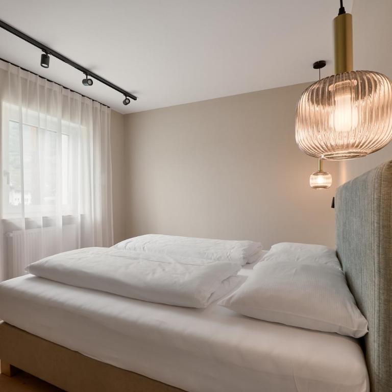 Art Residence Josefshof - Apartment mit 1 Schlafzimmer, Balkon und Bergblick - 5