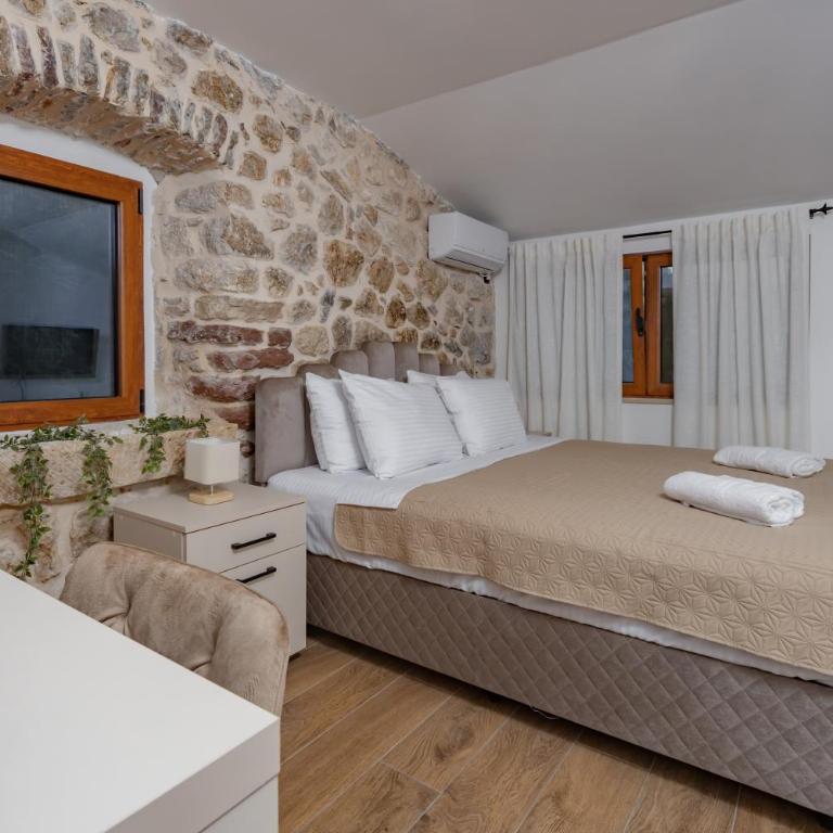Apartments Račić - One-Bedroom Apartment with Balcony and Sea View - 4