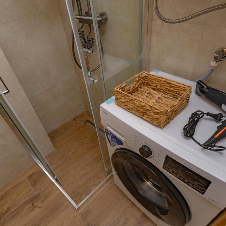 Apartments Račić - One-Bedroom Apartment with Balcony and Sea View - 39