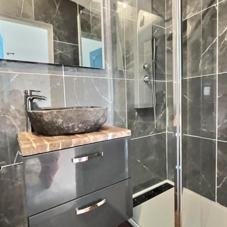 Charmant duplex Béziers les Halles - Appartamento con 1 Camera da Letto - 15
