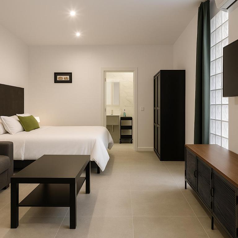Hermoso Piso a 5 Minutos de la Estación De Bus y Tren María Zambrano - Apartamento de 1 dormitorio - 1