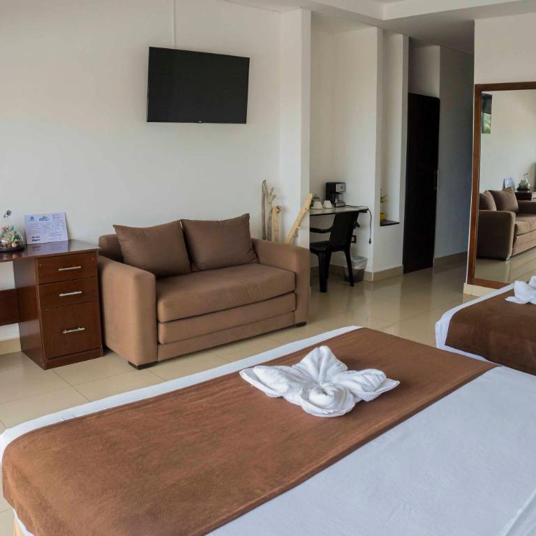 Hotel Punta Azul - Family Room with Sea View - 8