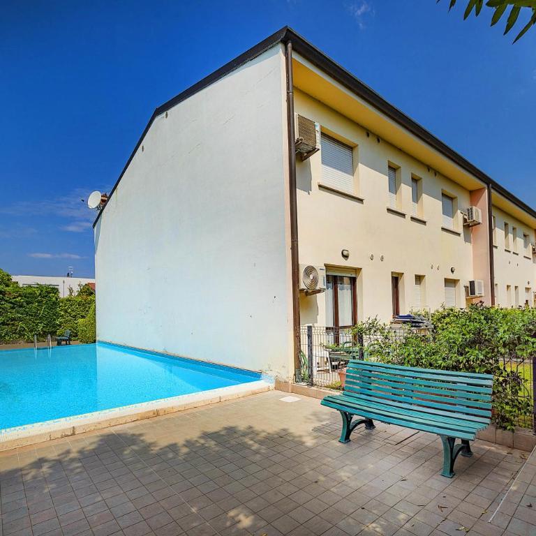 Residence MokyA1-piscina, WiFi, giardino, garage - Camera Matrimoniale Deluxe (2 Adulti + 1 Bambino) - 56