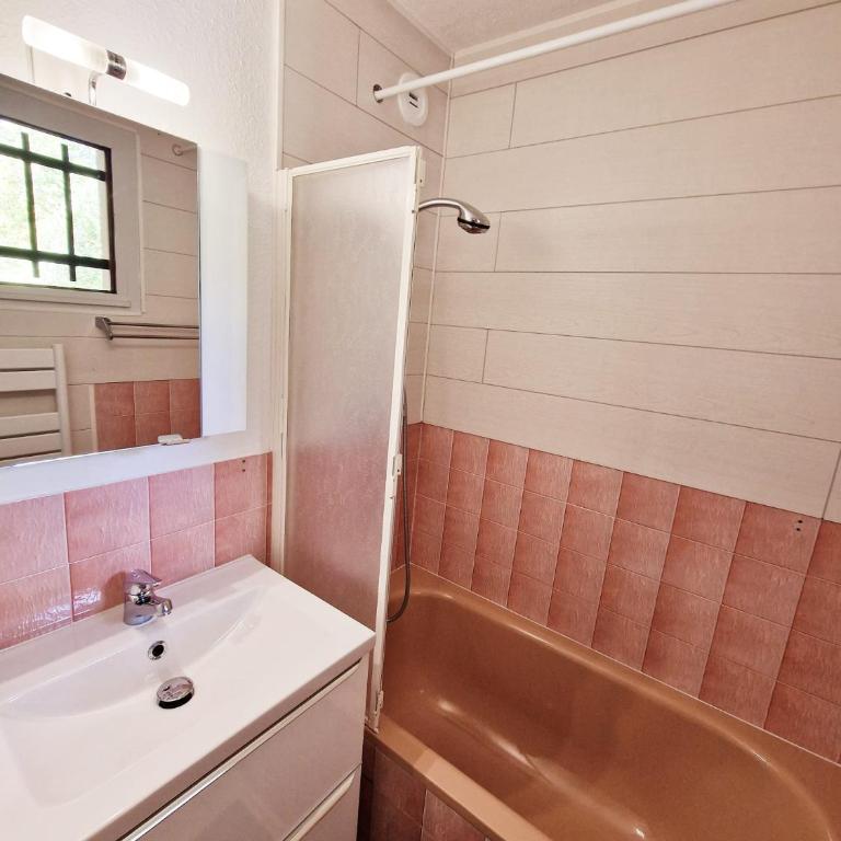 Studio cosy 4 pers proche ski & village parking gratuit - Apartamento de 2 dormitorios - 6
