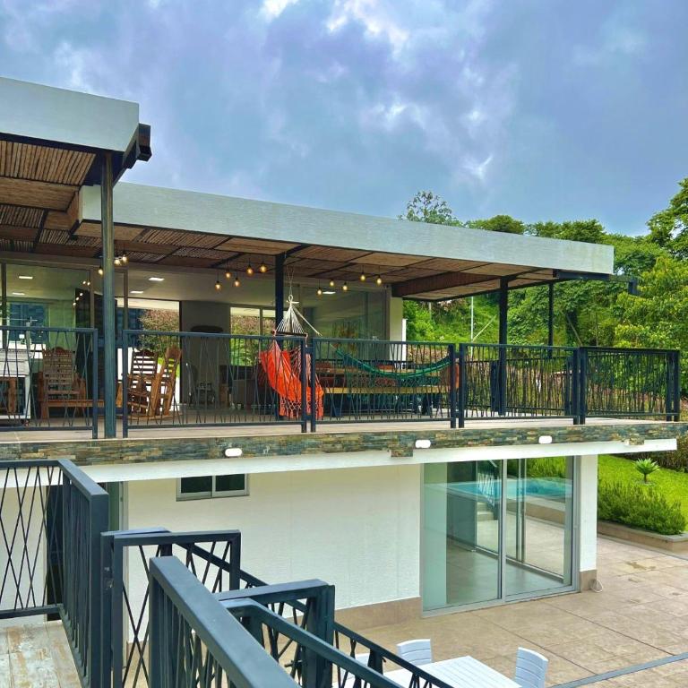 Casa campestre en el Quindío - Casa de 6 dormitorios - 16