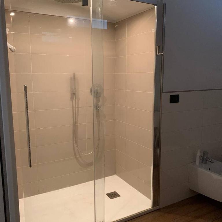 Aosta Center large Apartment with large shower - One-Bedroom Apartment - 3