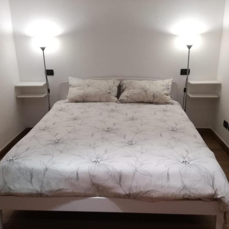 Aosta Center large Apartment with large shower - One-Bedroom Apartment - 12