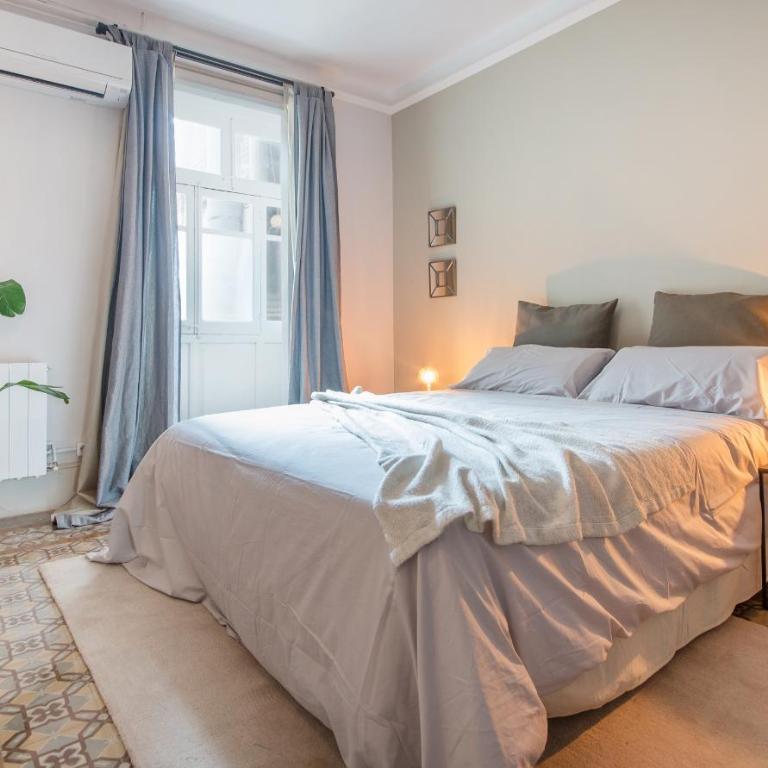 You Stylish Boutique Apartments - Three-Bedroom Apartment - 6