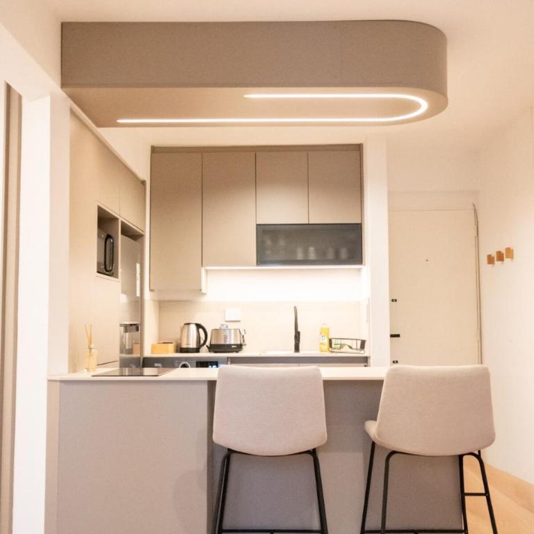 Estudio de Diseño con Wifi de Alta Velocidad en Nva Cba - Apartamento de 1 dormitorio - 3