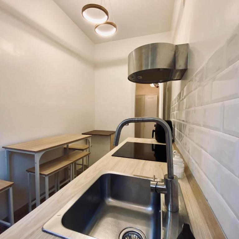 Rome Vacation Glicini - Deluxe Apartment mit 1 Schlafzimmer - 9