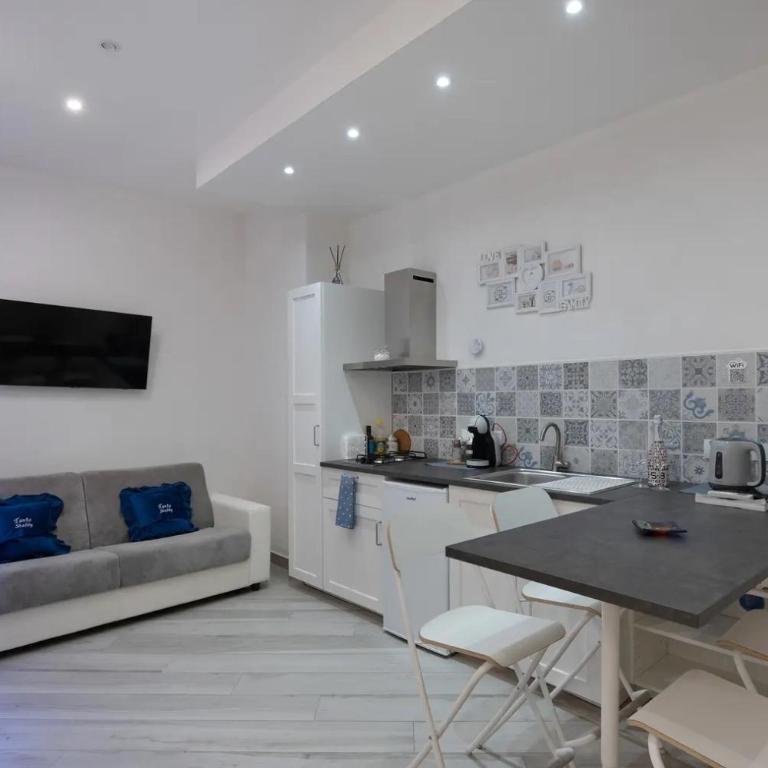 House Giulia - Appartamento con 1 Camera da Letto - 1