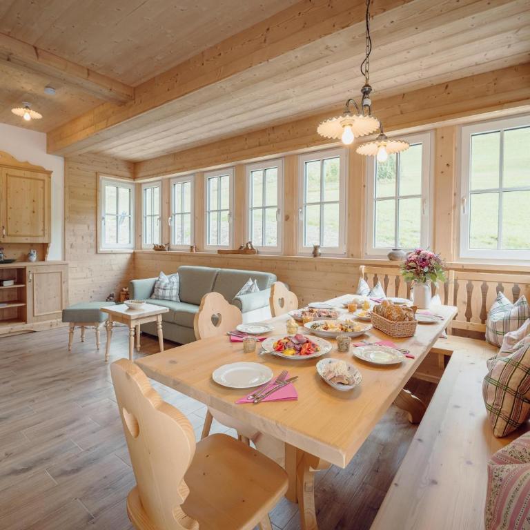 Chalet near Lake Grundlsee with Sauna - Maison de Vacances 3 Chambres - 2
