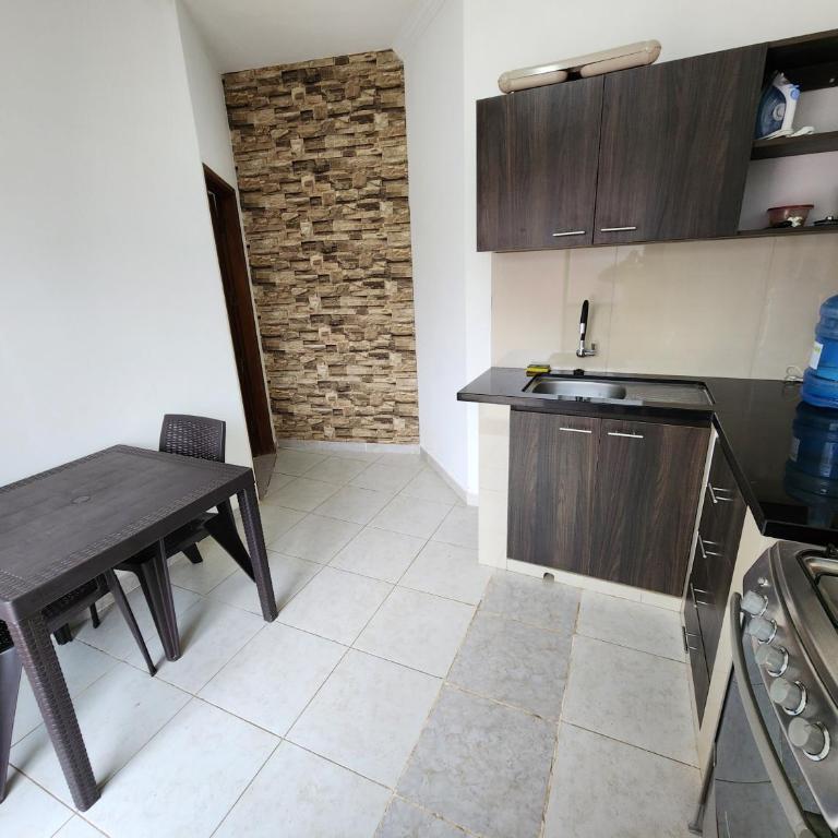 Cómodo departamento tipo garzonier - One-Bedroom Apartment - 3