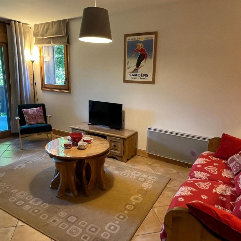 T4 Duplex à Samoëns, standing avec balcon & parking privé - FR-1-629-149 - Appartement - 3