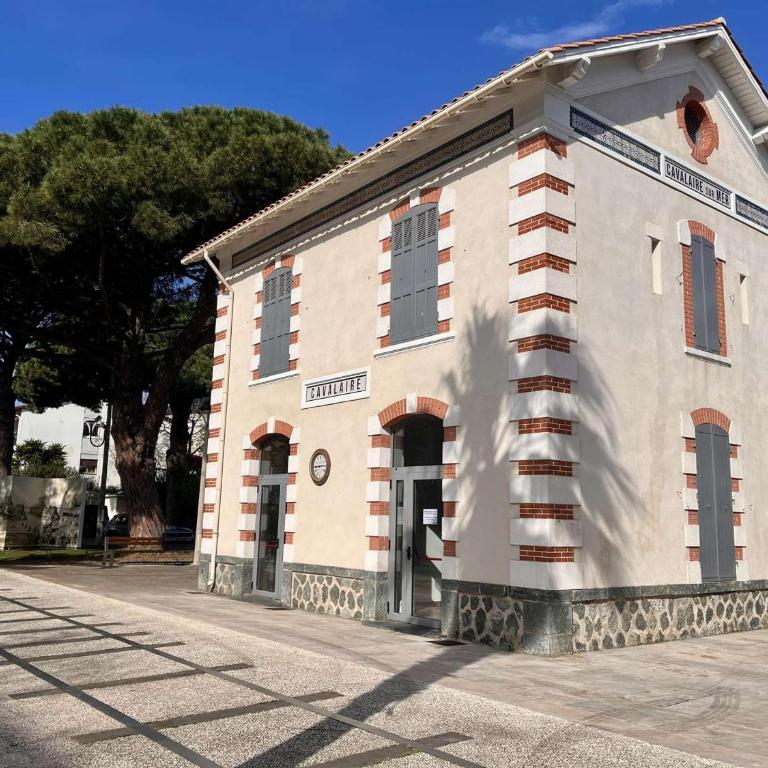 Appartement 4 Pers. Centre Cavalaire avec Terrasse et Parking - FR-1-226B-241 - Appartement - 12
