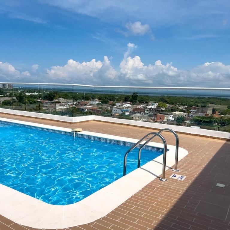 Comodo 2 cuartos AC y piscina - Two-Bedroom Apartment - 4