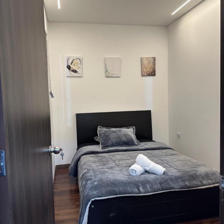 Time house en contenedor - Two-Bedroom Apartment - 8