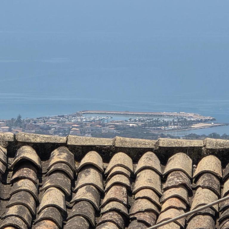 Amuri Holiday Home - Appartamento con 1 Camera da Letto, Balcone e Vista Mare - 18