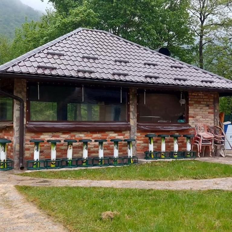 Vikendica, Bazen, Šedrvan, Rafting na Uni, Quad - Four-Bedroom House - 42