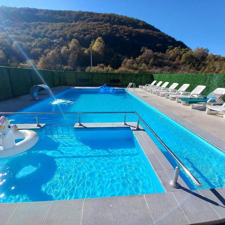 Vikendica, Bazen, Šedrvan, Rafting na Uni, Quad - Four-Bedroom House - 36