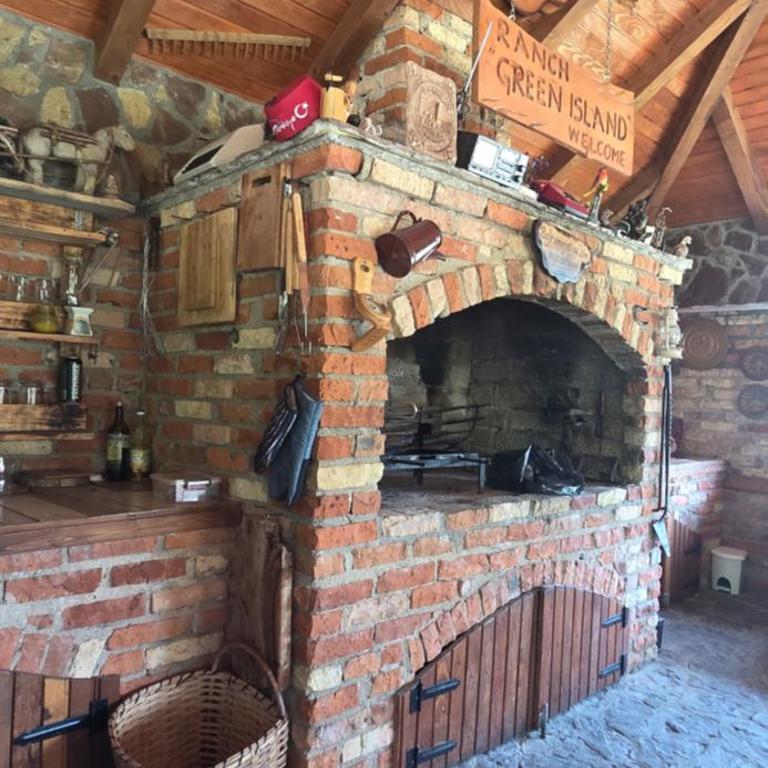 Vikendica, Bazen, Šedrvan, Rafting na Uni, Quad - Four-Bedroom House - 28