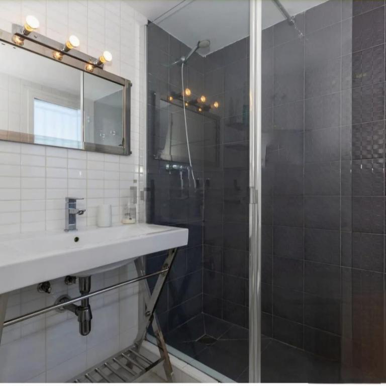 3-Min Walk to Beach , Pool , Estepona , 3BR - Casa de 3 dormitorios - 29