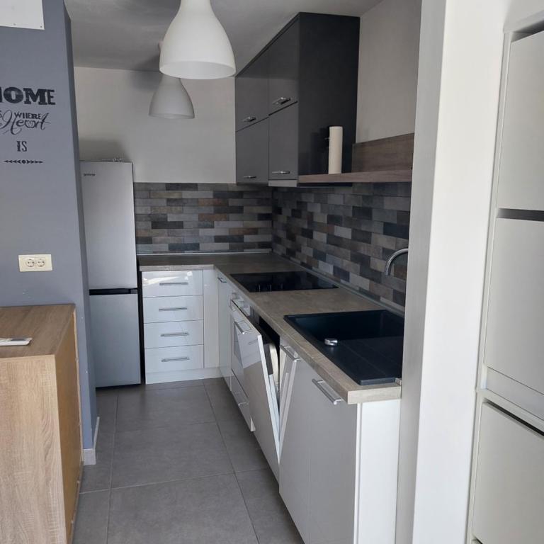 Dedinje Top - One-Bedroom Apartment - 13