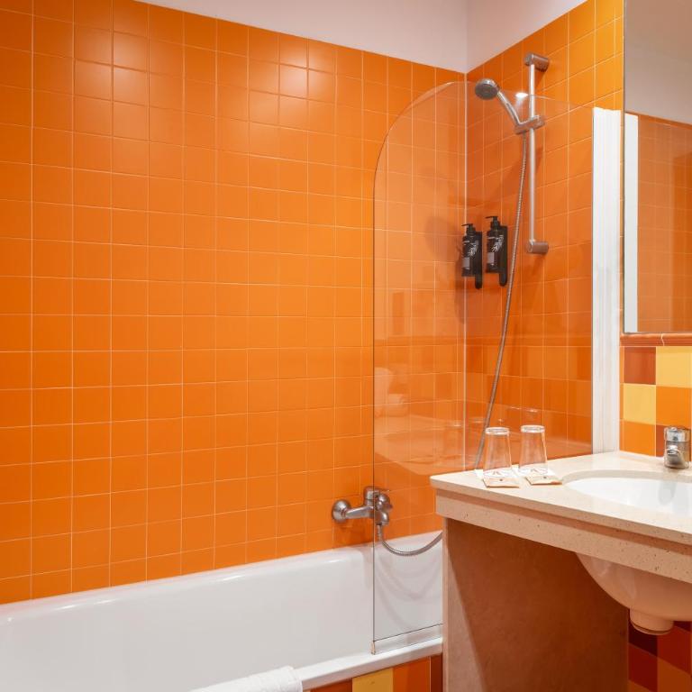 Hotel Fenix Family by ALEGRIA - Standard Double Room (4 Adults) - 3
