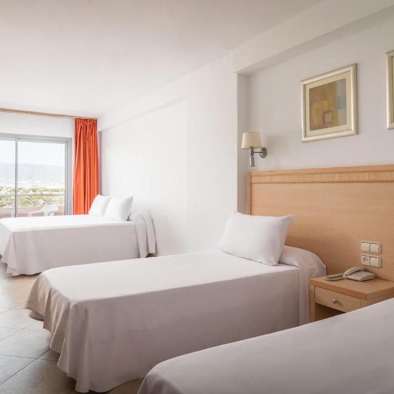 Hotel Fenix Family by ALEGRIA - Standard Double Room (4 Adults) - 2