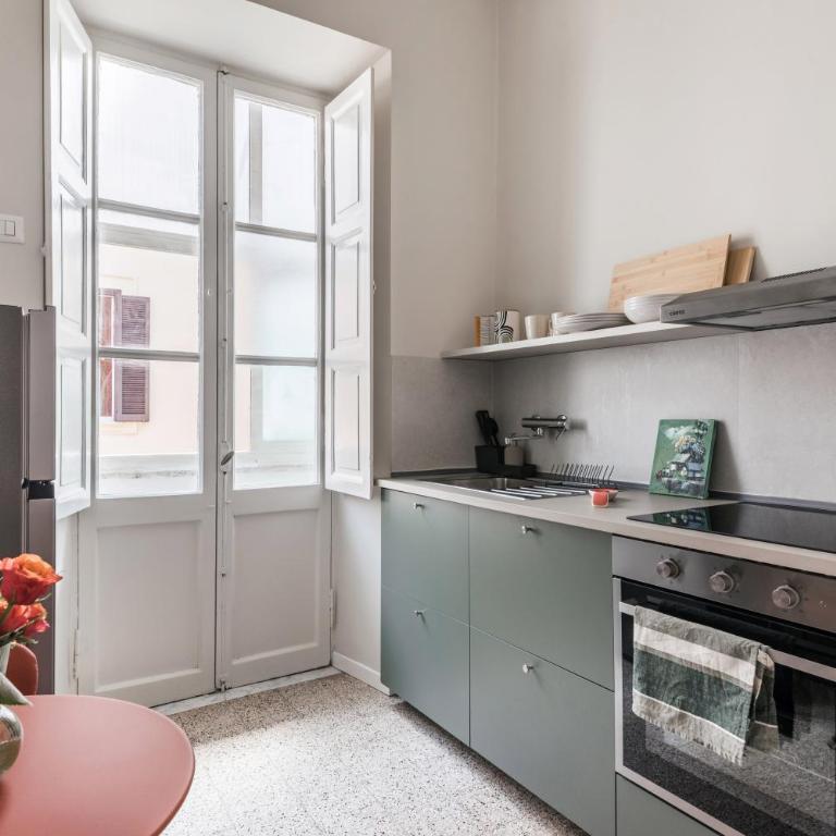 Maggiore Home - Appartamento con 2 Camere da Letto - 4