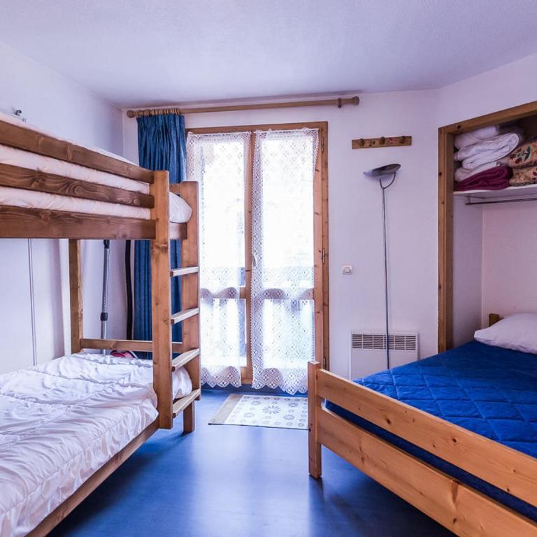 Appartement Charmant pour 5 Pers. à Montchavin, 2 Balcons, Proche Pistes, Parking Gratuit - FR-1-329-81 - Appartamento - 8