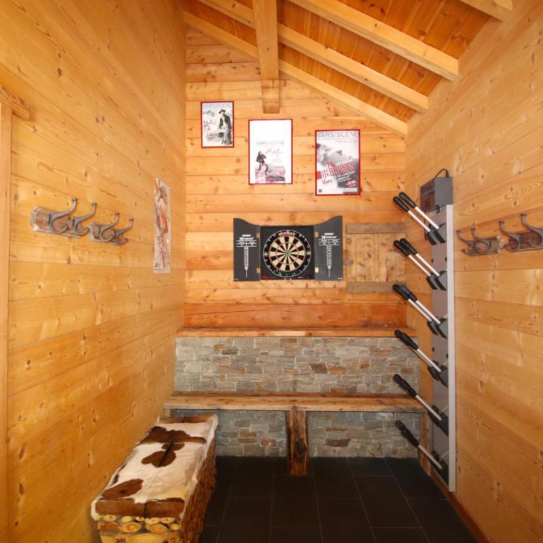 Prestigious 18 Person Chalet with Pool and Jacuzzi - Chalet - 17