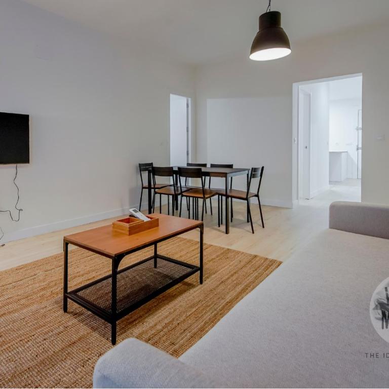 Toque tradicional para 6, en Tirso de Molina E1 - Apartamento - 23