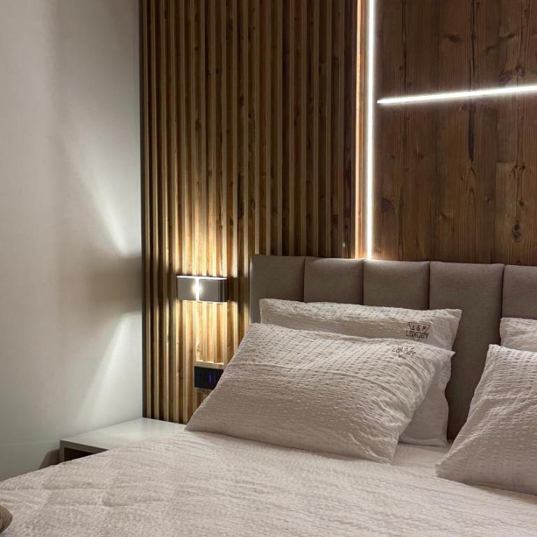 A&F LUXURY Rooms Pinzolo - Habitación Deluxe con cama extragrande - 3