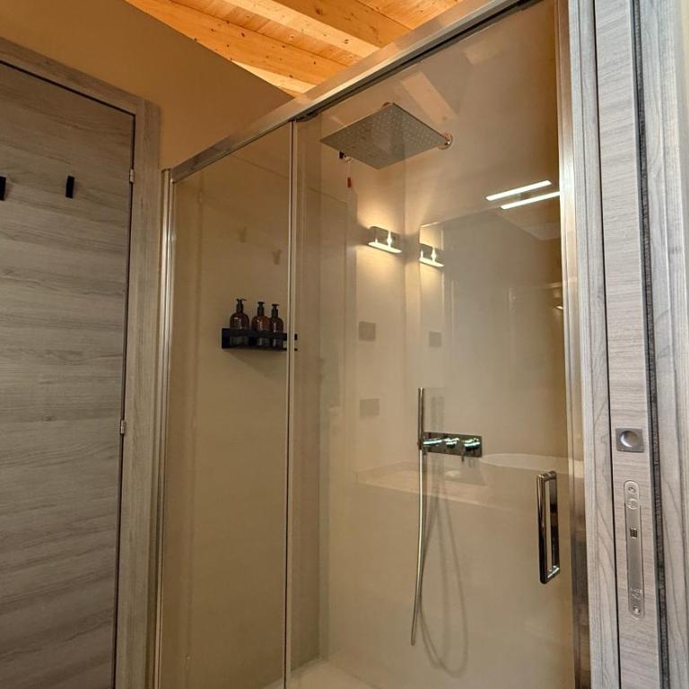 A&F LUXURY Rooms Pinzolo - Habitación Deluxe con cama extragrande - 11