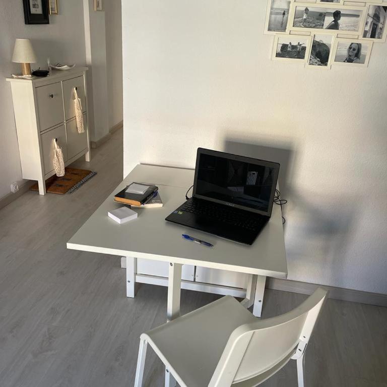 Apartamento GREEN VIEWS CENTRO DE ALICANTE - Three-Bedroom Apartment - 12