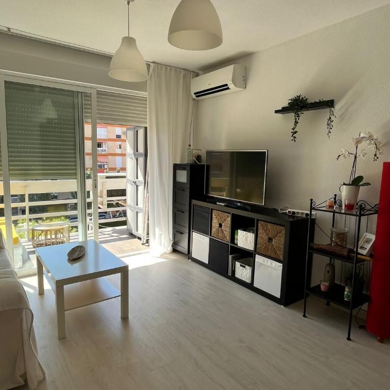 Apartamento GREEN VIEWS CENTRO DE ALICANTE - Three-Bedroom Apartment - 4