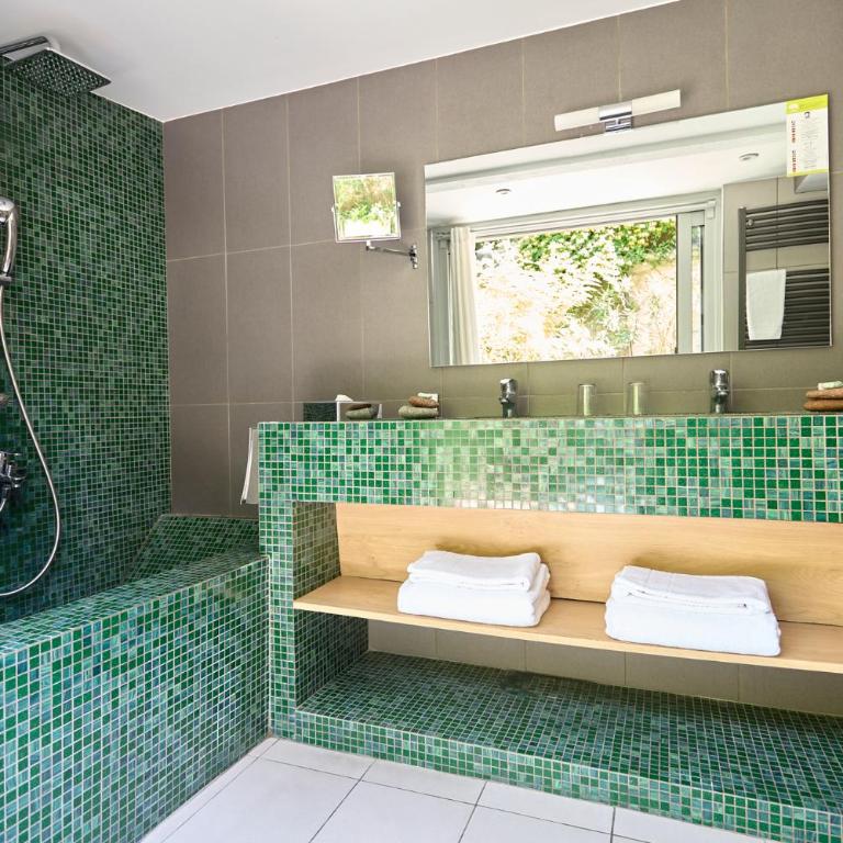 Boutique Hôtel Entraigues - Chambre Double Supérieure de Luxe avec Terrasse - 14