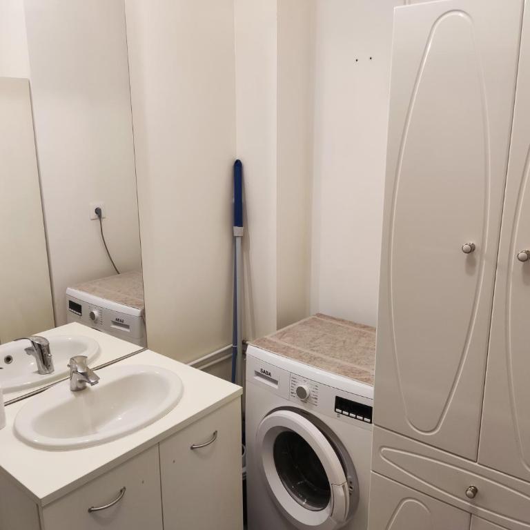 Appartement deux pièces bien situé et pratique - Appartement 1 Chambre - 6