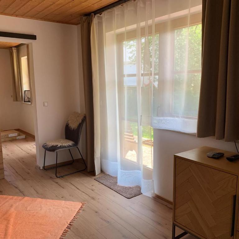 Ferienhaus Pfeiffer - Apartamento de 2 dormitorios con vistas al jardín - 4
