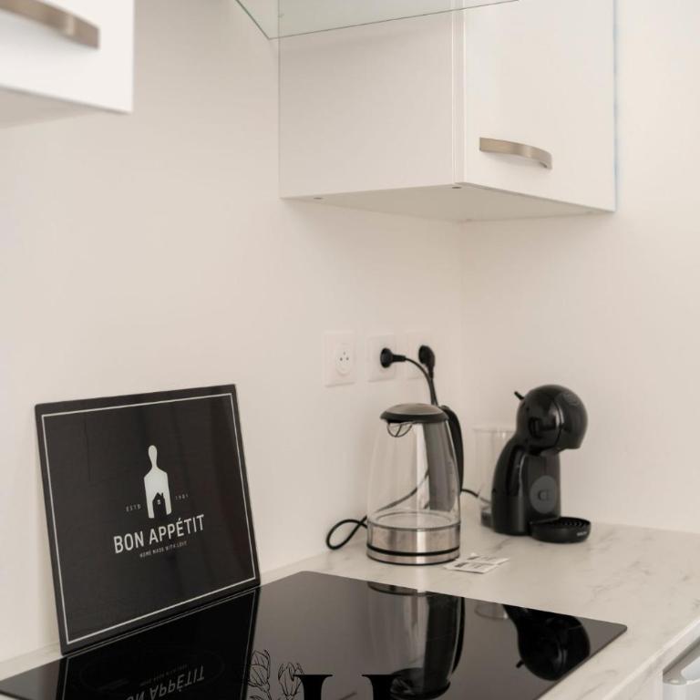 Studio Calme avec terrasse - Appartement 1 Chambre - 12