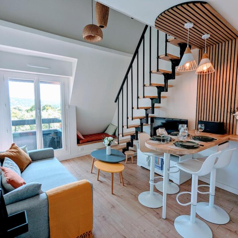 Duplex vue mer à deux pas de la plage, balcon et espace cinéma - Apartment mit 2 Schlafzimmern, einem Balkon und Meerblick - 6