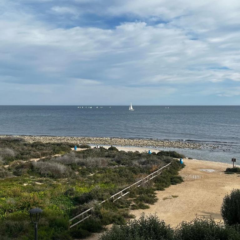 Private beachfront in Alicante - Apartamento de 3 dormitorios - 19