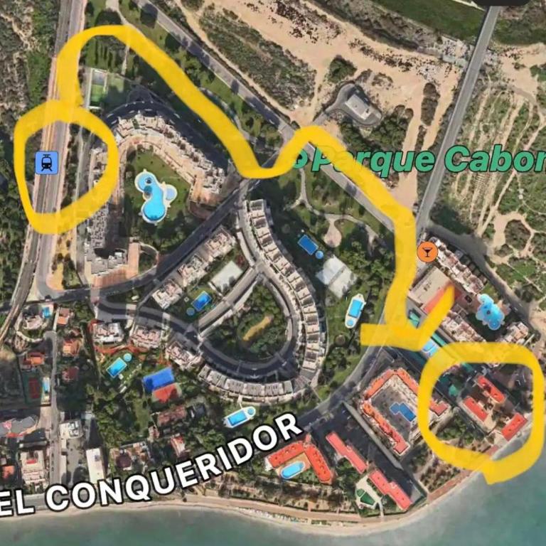 Private beachfront in Alicante - Apartamento de 3 dormitorios - 24