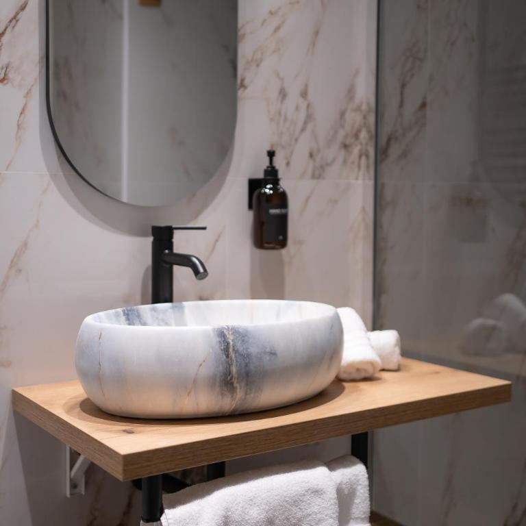 Romart Luxury Rooms - Suite Familiare - 16