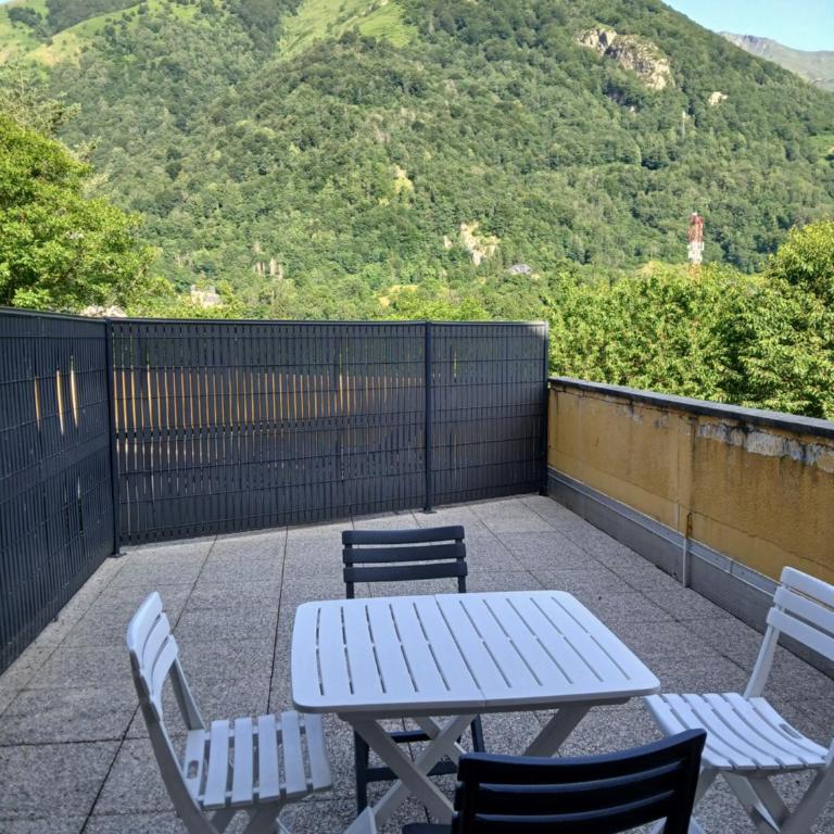 Appartement T2 Vue montagne - One-Bedroom Apartment with Balcony and Mountain View - 31