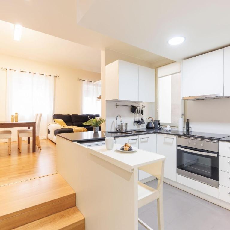 Bravissimo Cort Reial 4A Duplex, Monthly Apartment - Apartamento Deluxe de 3 dormitorios - 3